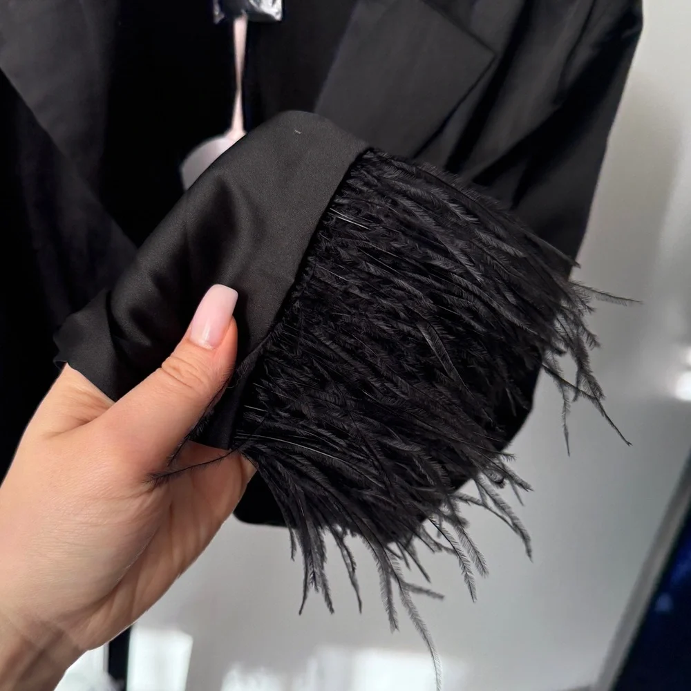 NWT REVOLVE MORE TO COME Julia Blazer Top in Black Size S - Picture 6 of 7